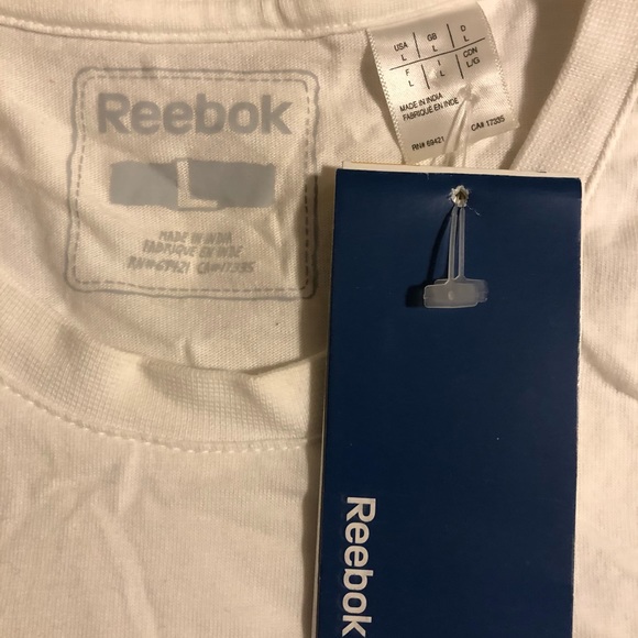 Practical Reebok Brand crew neck white t- shirt with frontal green design - Picture 5 of 5